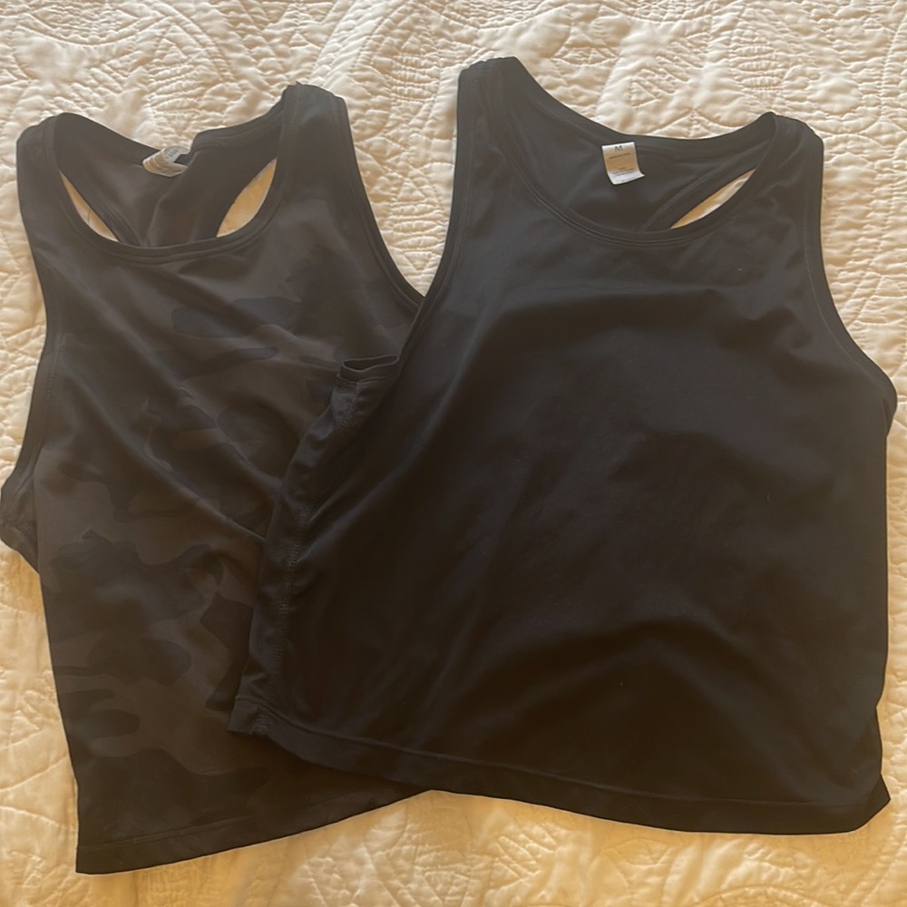 2 90 degree tank tops